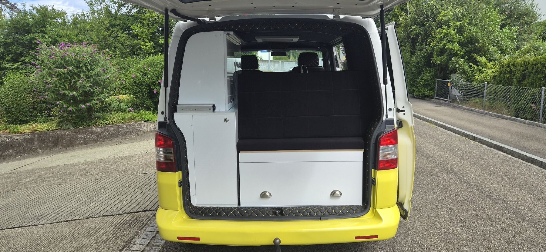 VW Camping Fahrzeuge: VW T5 4MOTION CAMPER – Gebraucht aus Dietlikon von svajc80 5
